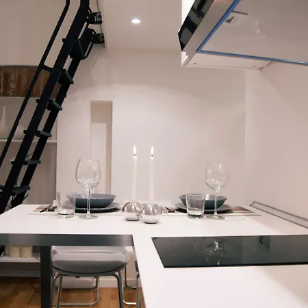 Italianway - Copernico I Apartman *